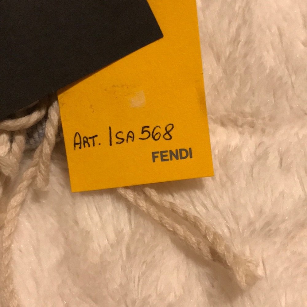 FENDI - Picture 3 of 5